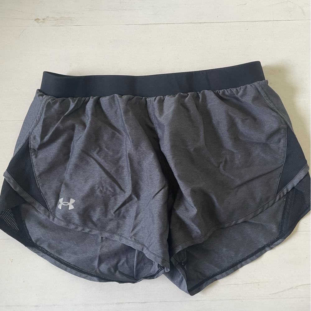 Under Armour Women’s  Gray Performance Shorts
